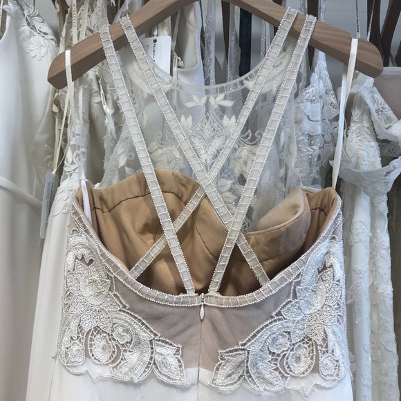 Ivory/nude, sequins and beading, floral lace - Picture 3 of 6